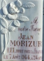 Plaque commémorative sur la sépulture de Jean Morizur